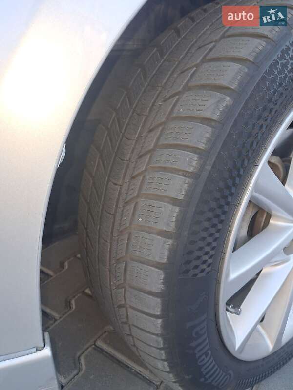 Универсал Toyota Prius v 2014 в Одессе фото 6 Универсал Toyota Prius v 2014 в Одессе