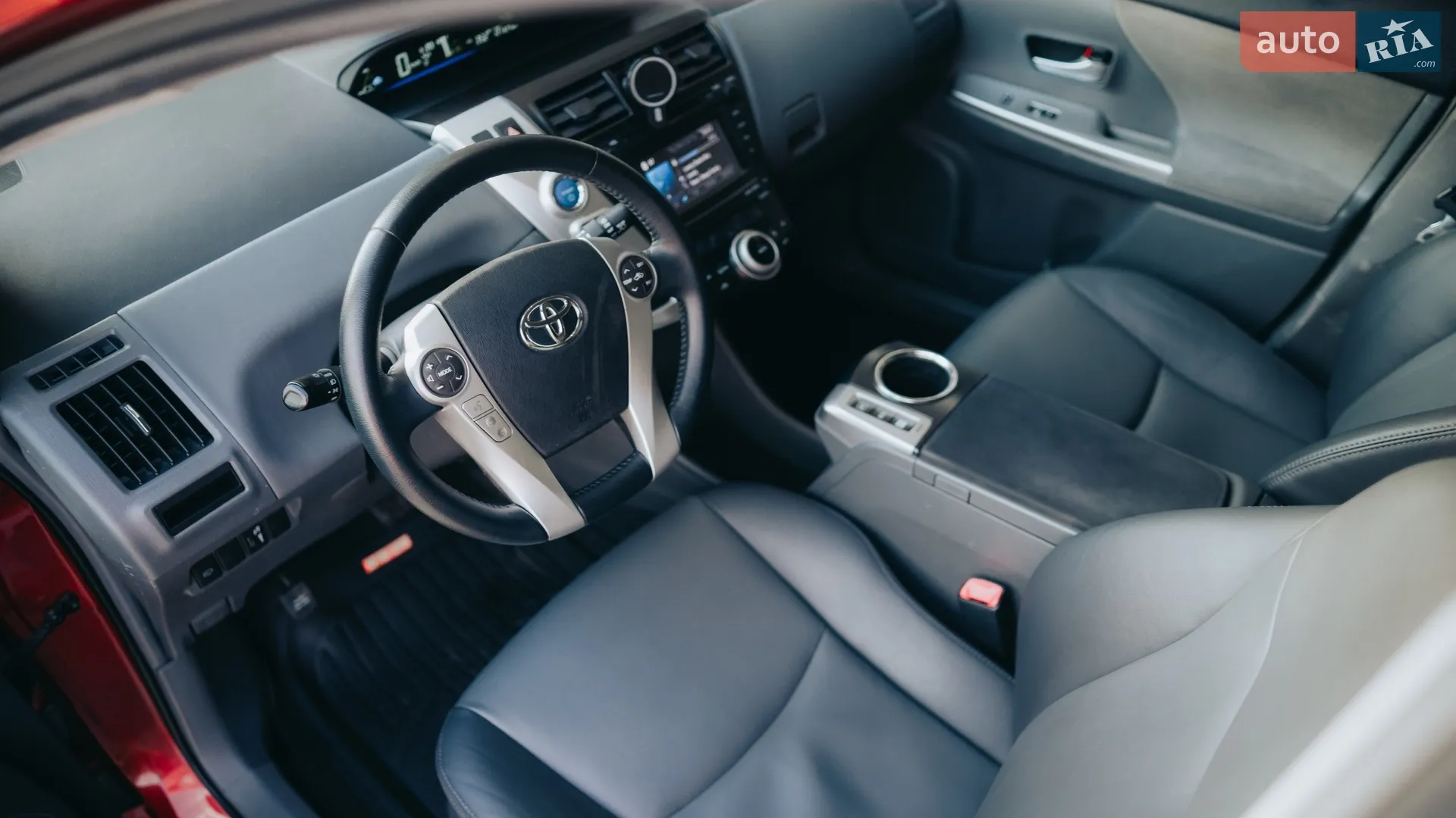 2013 Toyota Prius v (+) - мініатюра 38