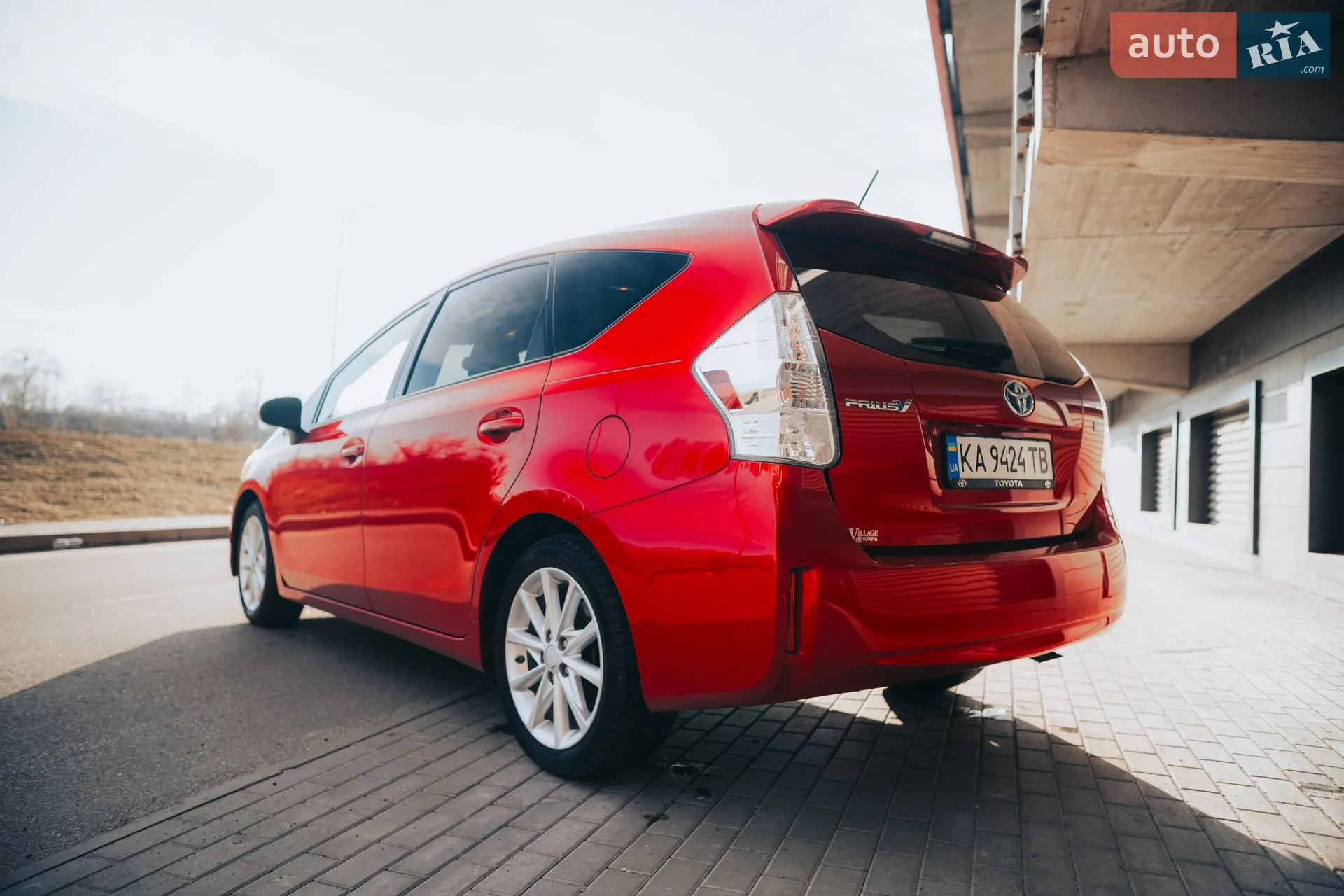 2013 Toyota Prius v (+) - мініатюра 20