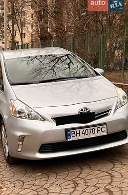 Универсал Toyota Prius v 2012 в Одессе