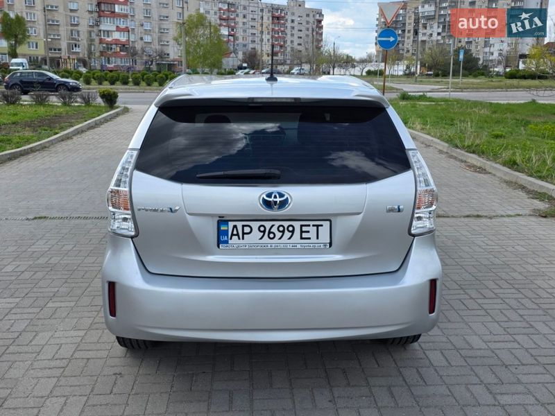 Универсал Toyota Prius v 2013 в Запорожье фото 5 Универсал Toyota Prius v 2013 в Запорожье