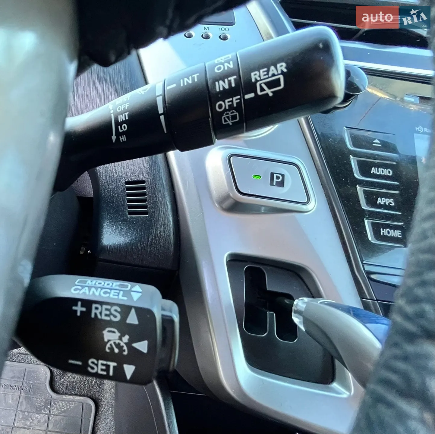 2014 Toyota Prius v (+) - мініатюра 57