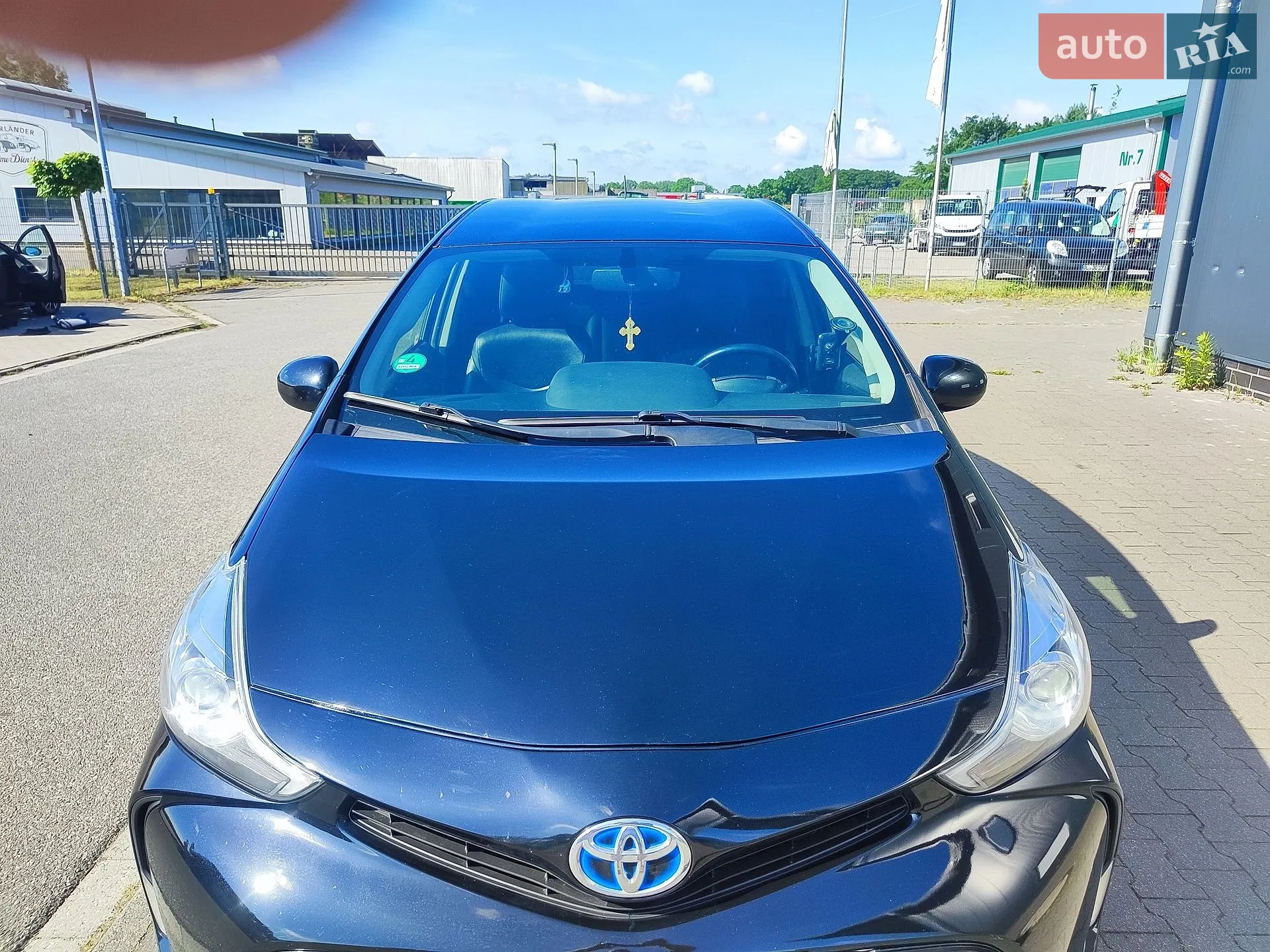 2016 Toyota Prius v (+) - мініатюра 7