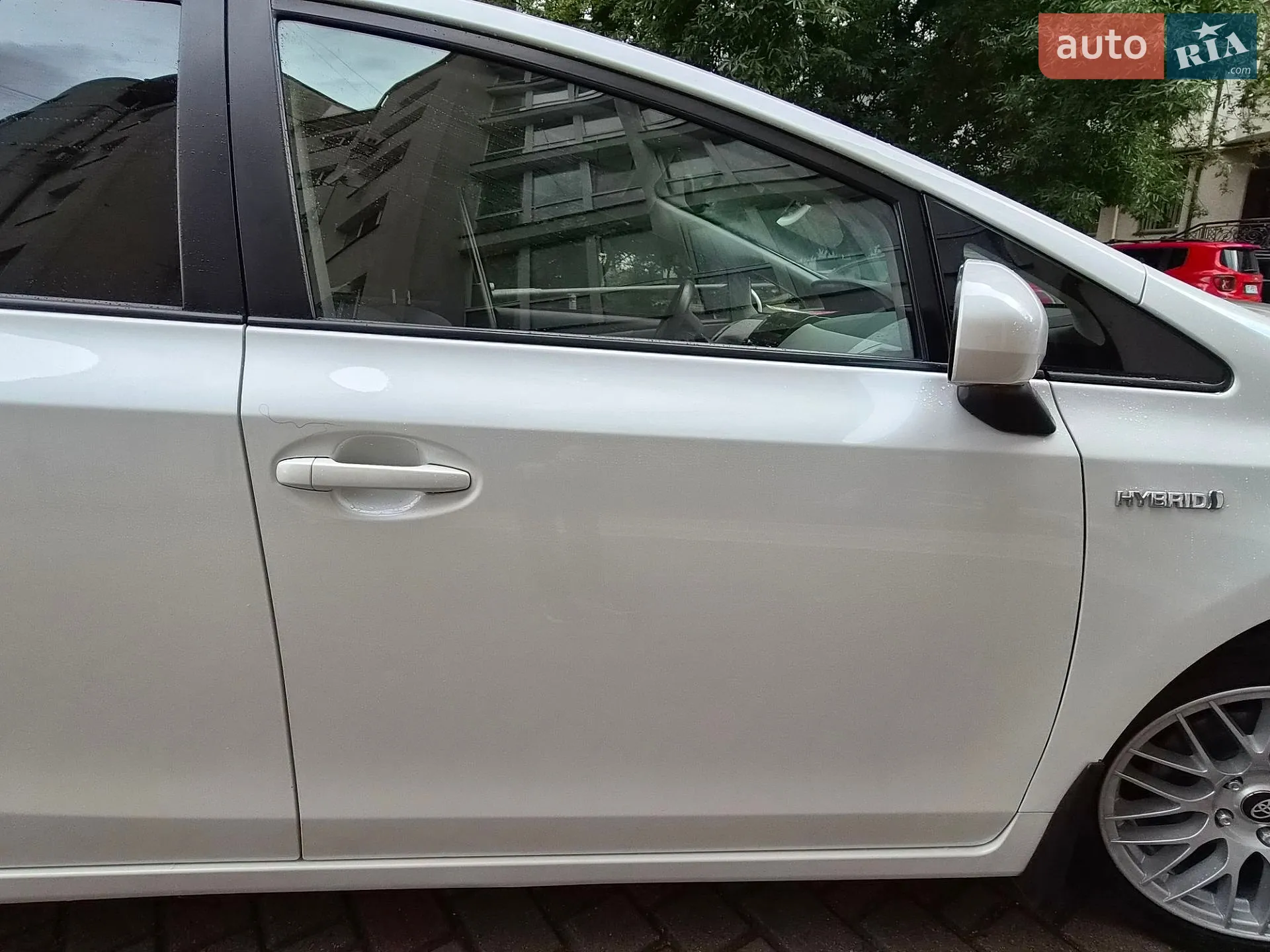 2014 Toyota Prius v (+) - мініатюра 15