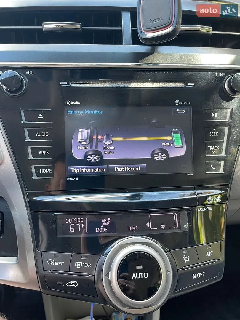 2016 Toyota Prius v (+) - мініатюра 13