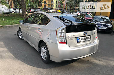 Седан Toyota Prius 2010 в Киеве