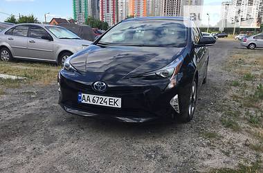 Хэтчбек Toyota Prius 2016 в Киеве