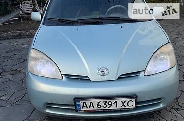 Седан Toyota Prius 2000 в 