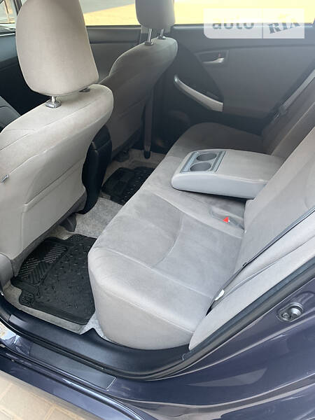Хетчбек Toyota Prius 2015 в Харкові