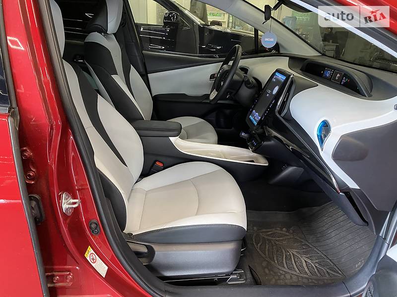 Хетчбек Toyota Prius 2017 в Одесі