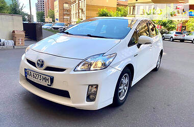 Хетчбек Toyota Prius 2011 в Києві