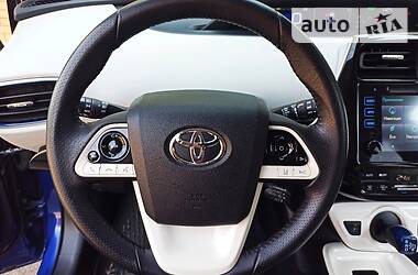 Хетчбек Toyota Prius 2015 в Києві