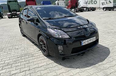 Лифтбек Toyota Prius 2011 в Хусте