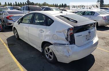 Лифтбек Toyota Prius 2014 в Киеве