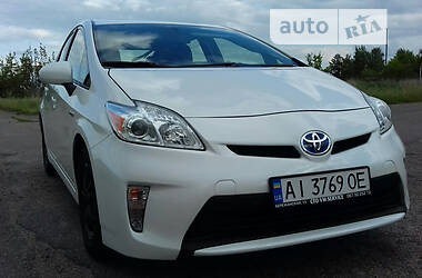Лифтбек Toyota Prius 2014 в Киеве