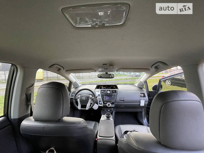 Хетчбек Toyota Prius 2012 в Дніпрі