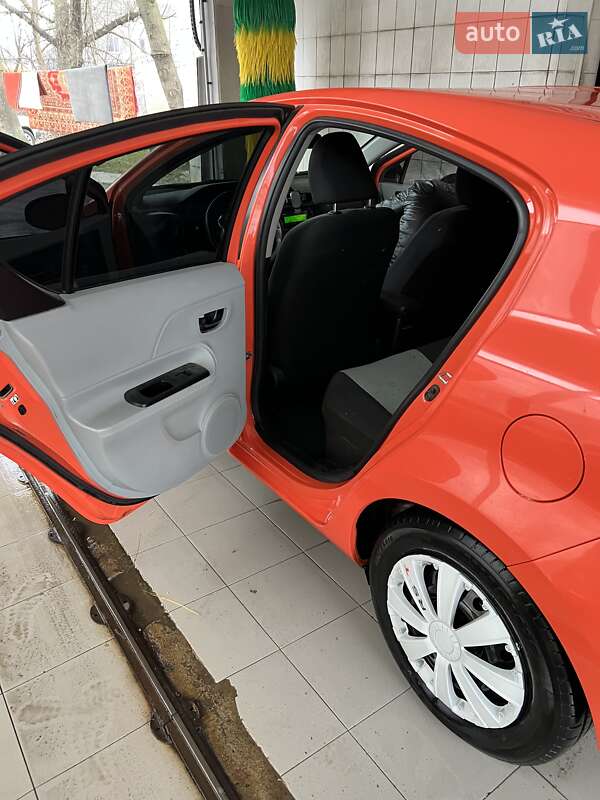 Хетчбек Toyota Prius 2014 в Одесі