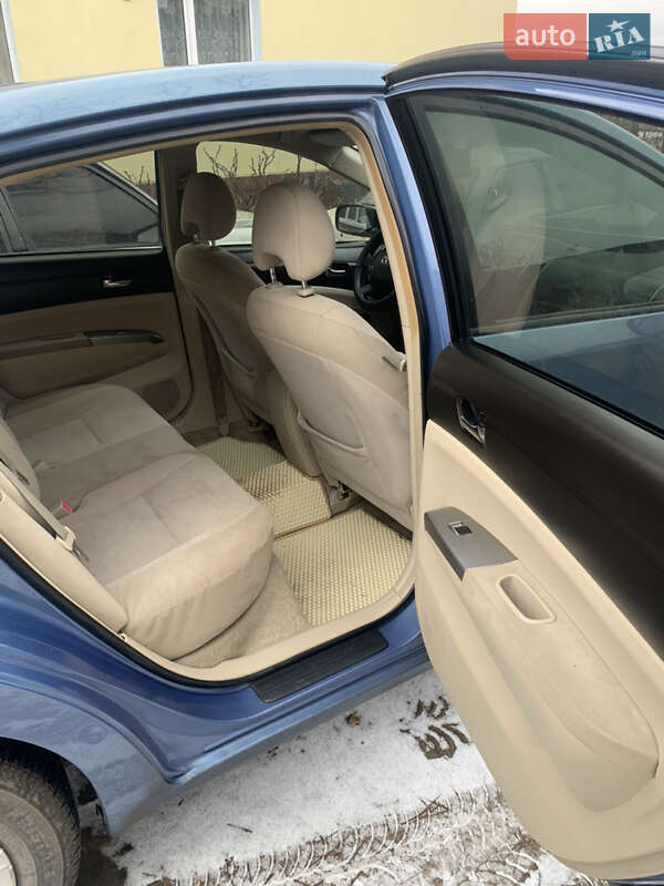 Хетчбек Toyota Prius 2005 в Могилів-Подільському