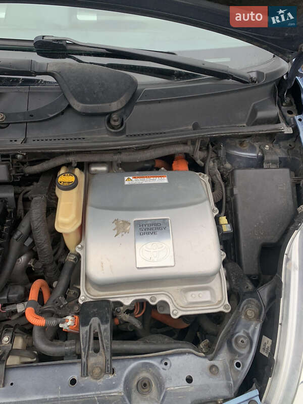 Хетчбек Toyota Prius 2005 в Могилів-Подільському