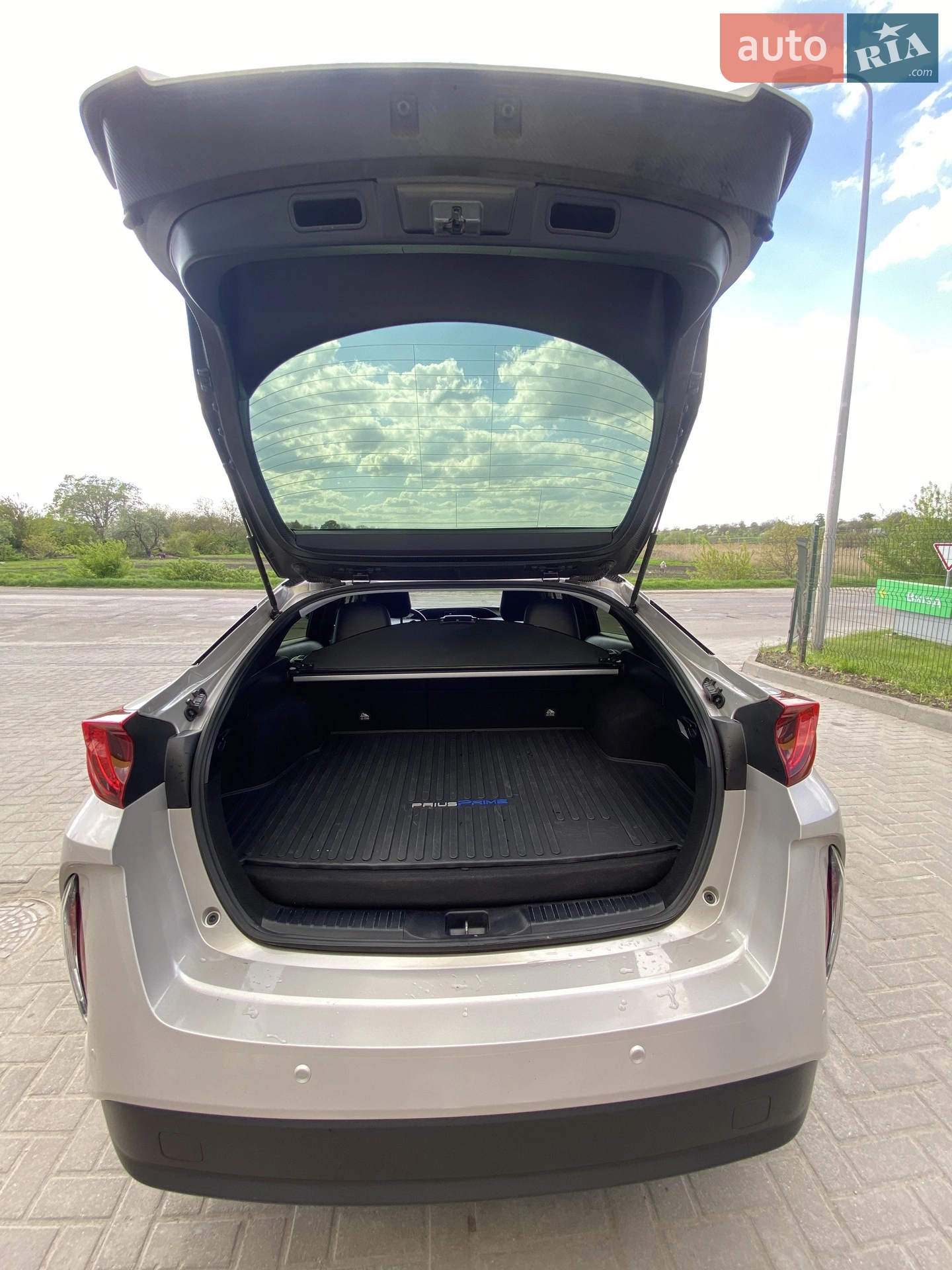 2019 Toyota Prius - мініатюра 4