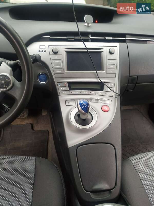 Хэтчбек Toyota Prius 2014 в Стрые