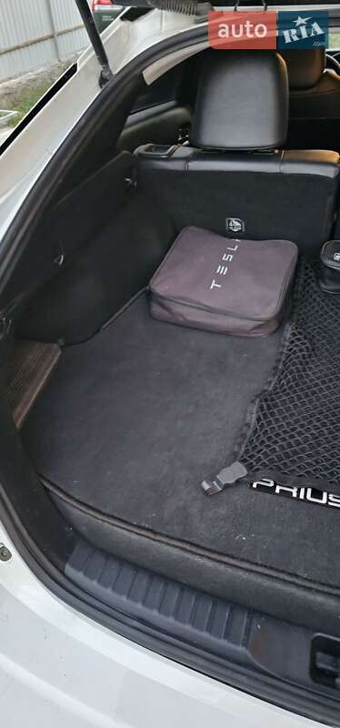 Хэтчбек Toyota Prius 2019 в Виннице