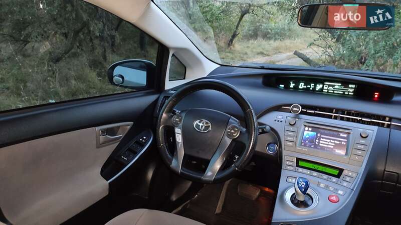 Хетчбек Toyota Prius 2013 в Миколаєві