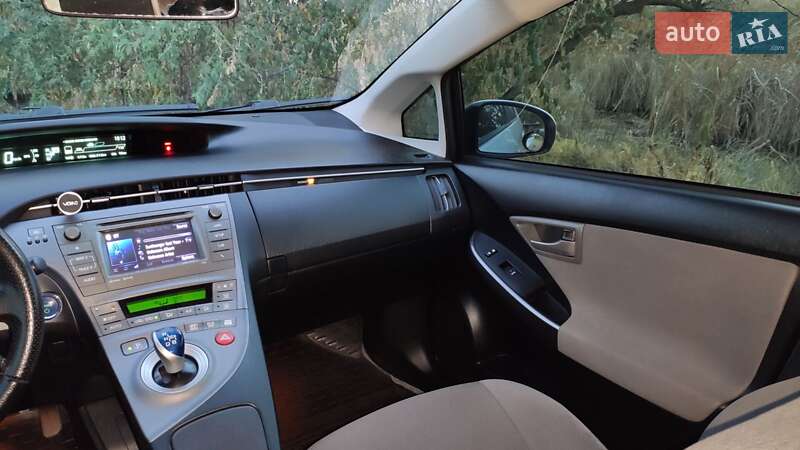 Хетчбек Toyota Prius 2013 в Миколаєві