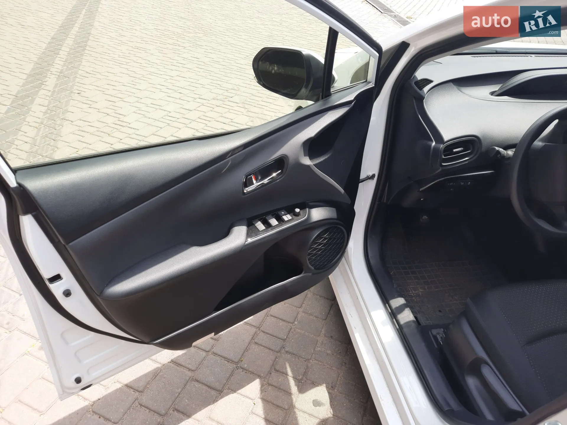 2022 Toyota Prius - мініатюра 17