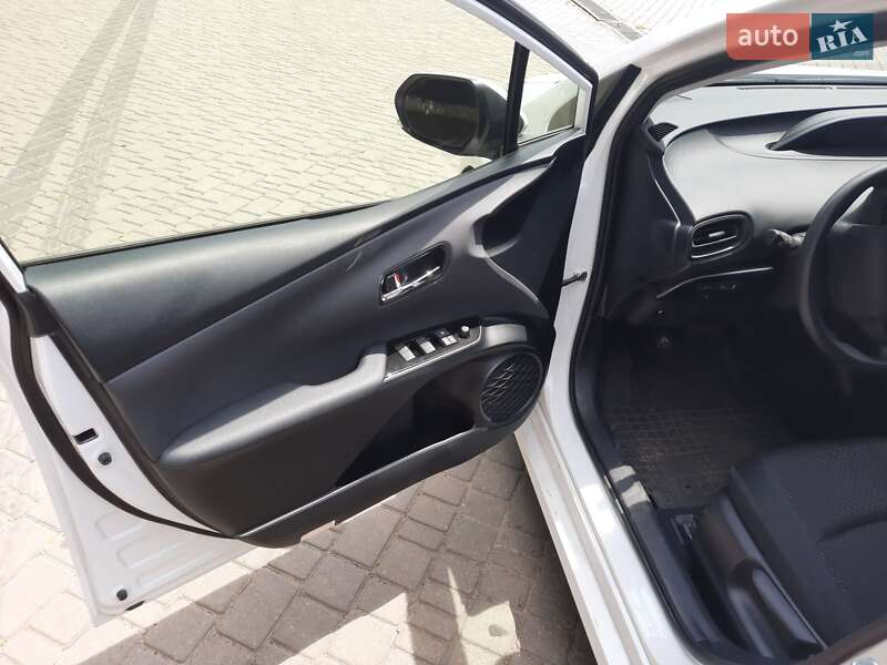 Хетчбек Toyota Prius 2022 в Одесі