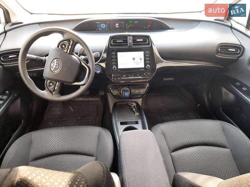 Хетчбек Toyota Prius 2022 в Одесі