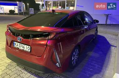 Хэтчбек Toyota Prius 2017 в Львове