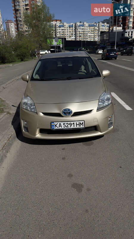 Toyota Prius 2011