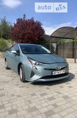 Хетчбек Toyota Prius 2016 в Запоріжжі