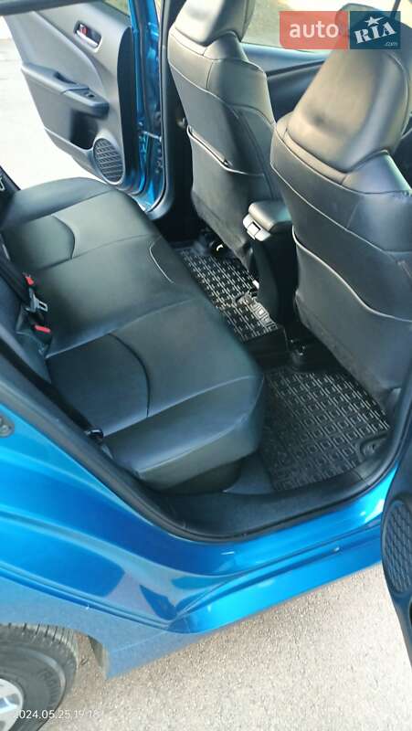 Хетчбек Toyota Prius 2019 в Чубинське