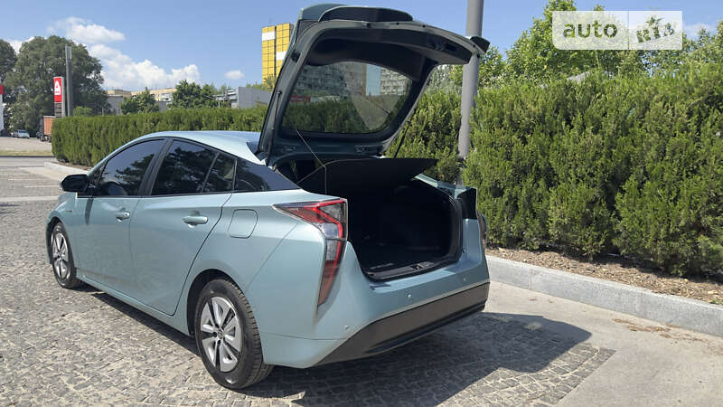 Хетчбек Toyota Prius 2018 в Петропавлівці