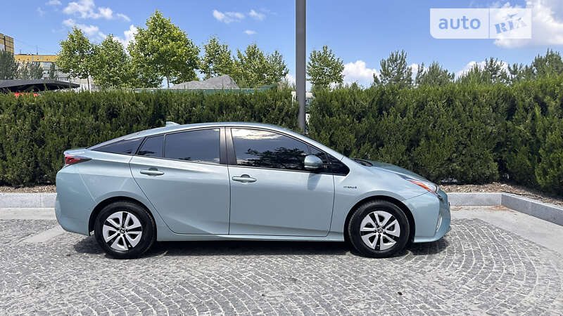 Хетчбек Toyota Prius 2018 в Петропавлівці