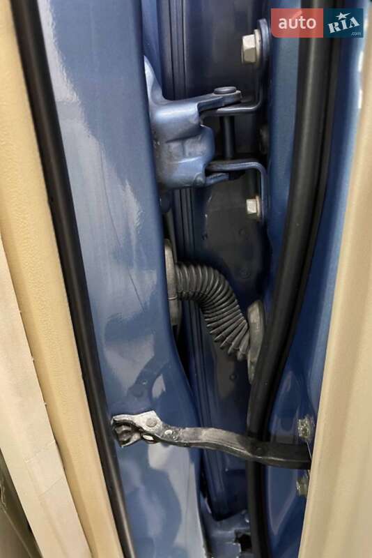 Хэтчбек Toyota Prius 2004 в Одессе фото 14 Хэтчбек Toyota Prius 2004 в Одессе