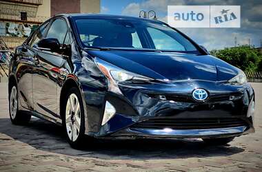 Хэтчбек Toyota Prius 2017 в Харькове