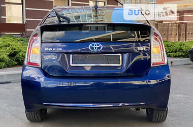 Хетчбек Toyota Prius 2014 в Умані