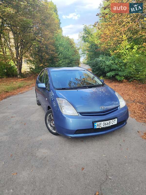 Хетчбек Toyota Prius 2005 в Павлограді