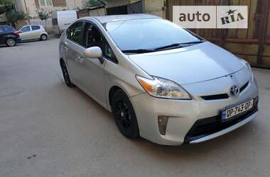 Хэтчбек Toyota Prius 2014 в Николаеве