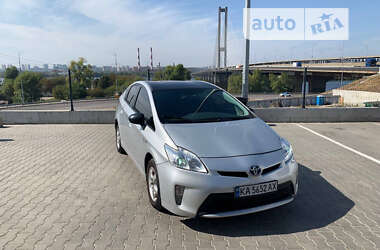 Хетчбек Toyota Prius 2015 в Києві