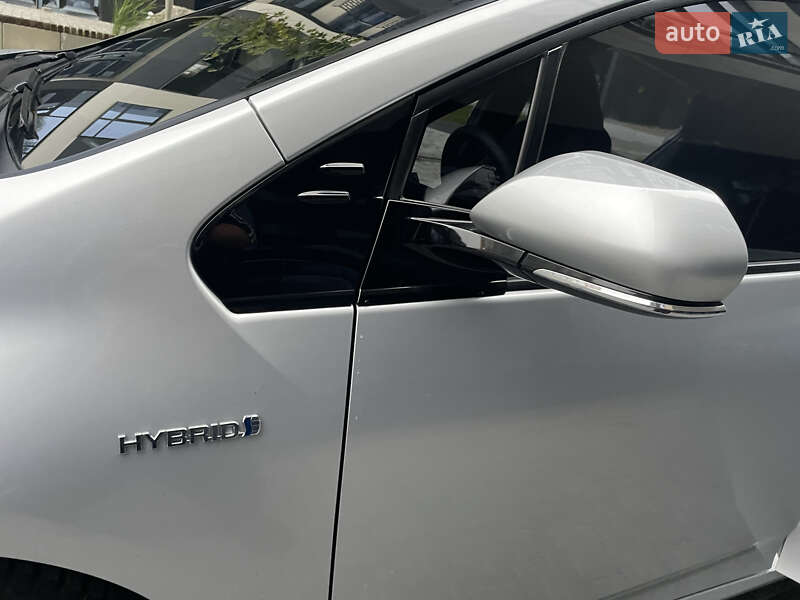 Хэтчбек Toyota Prius 2019 в Ивано-Франковске