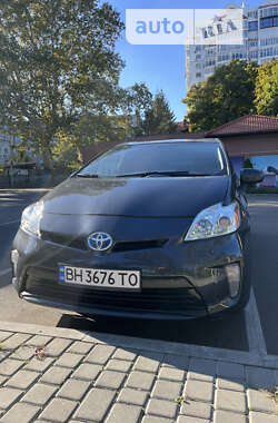 Хэтчбек Toyota Prius 2015 в Одессе