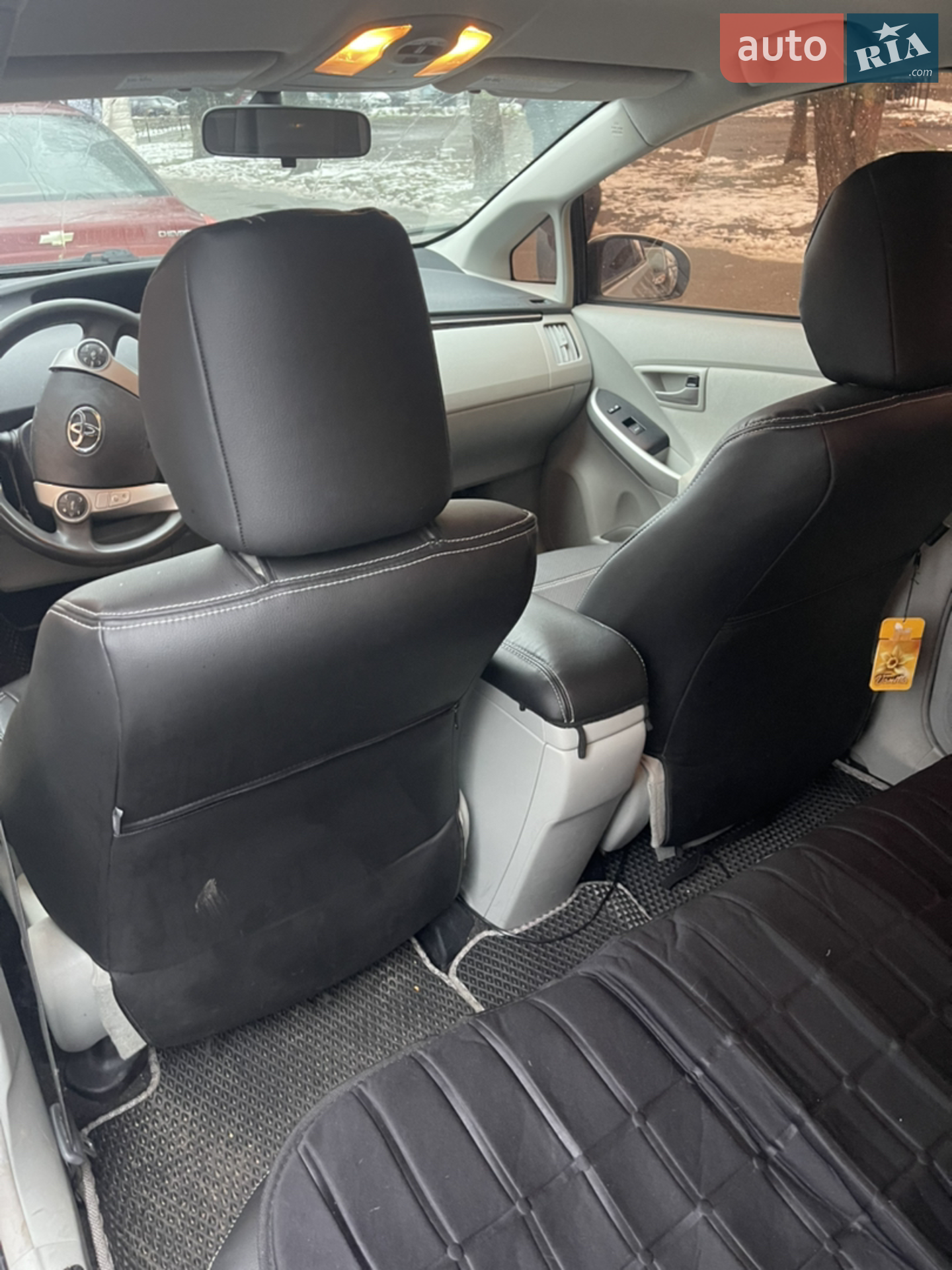 2015 Toyota Prius - мініатюра 2