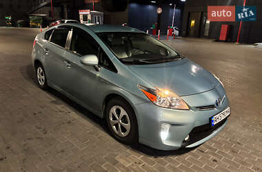 Хетчбек Toyota Prius 2014 в Києві