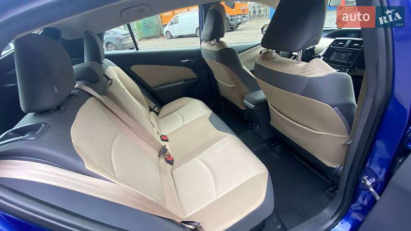 Хэтчбек Toyota Prius 2017 в Одессе