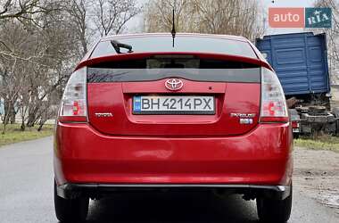 Хэтчбек Toyota Prius 2009 в 