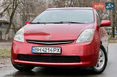 Хэтчбек Toyota Prius 2009 в 
